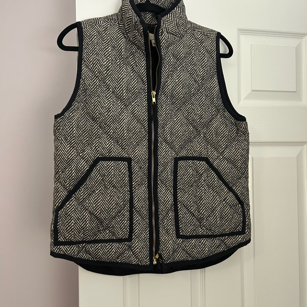 Herringbone Puffer Vest with Black Trim
